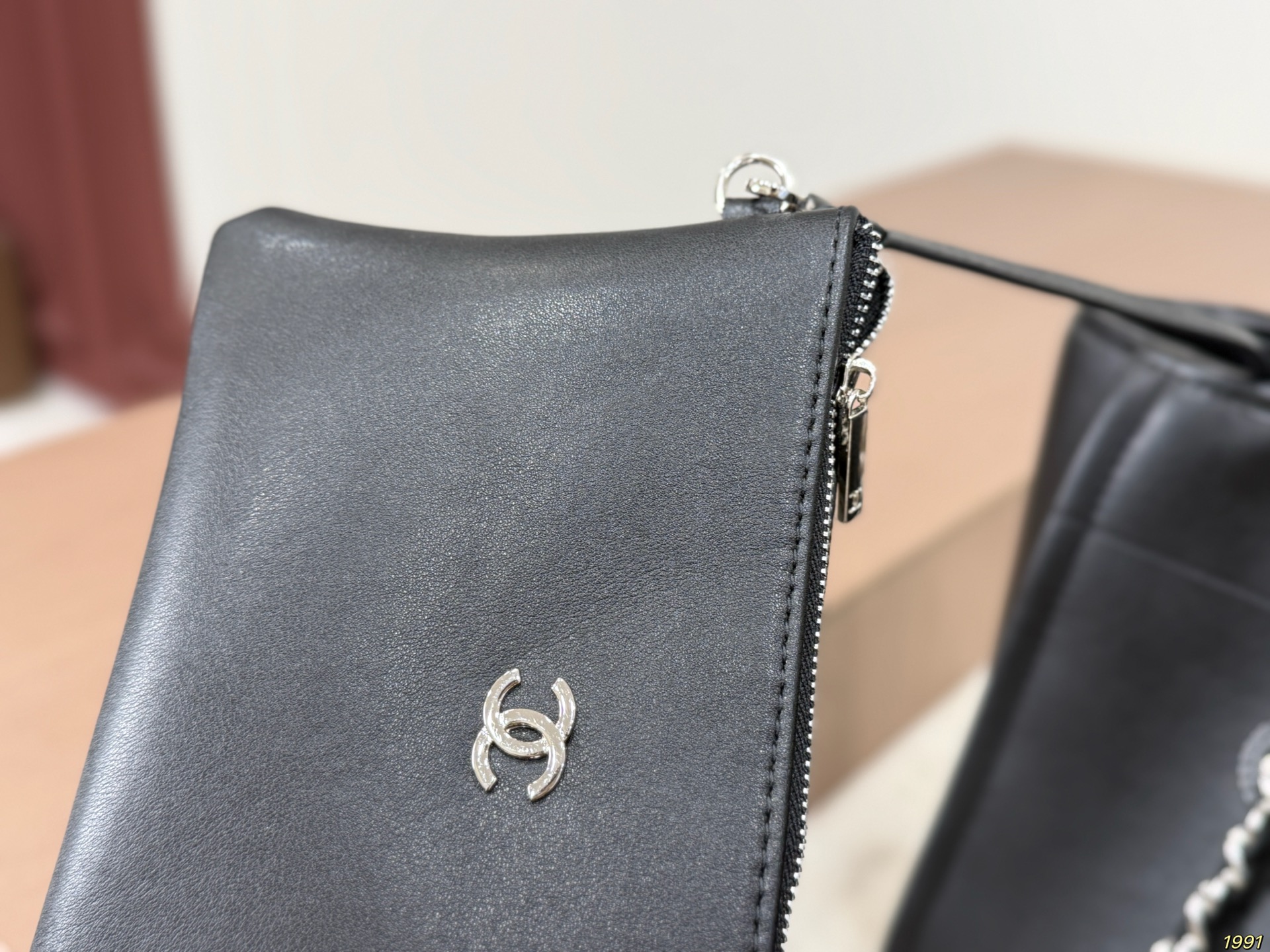 Chanel New Beach Tote Bag - Image 6