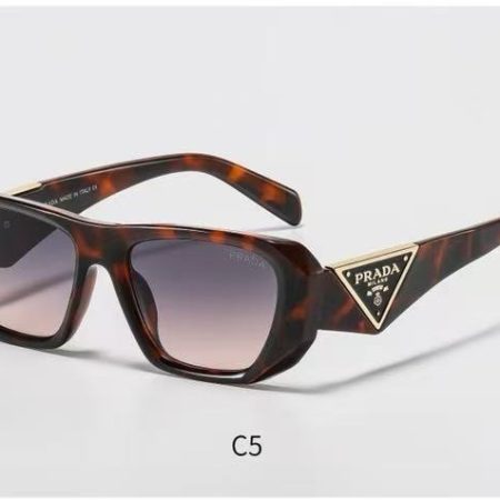 Prada Fashionable Sunglasses - Image 5