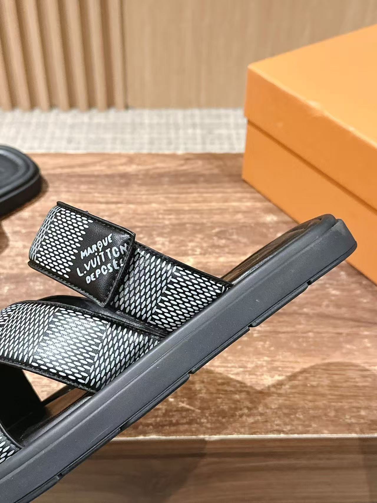 LV Venice Mule Men Sandals - Image 6