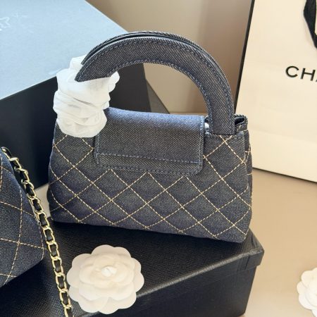 Chanel Kelly Shopper Denim Bag - Image 4