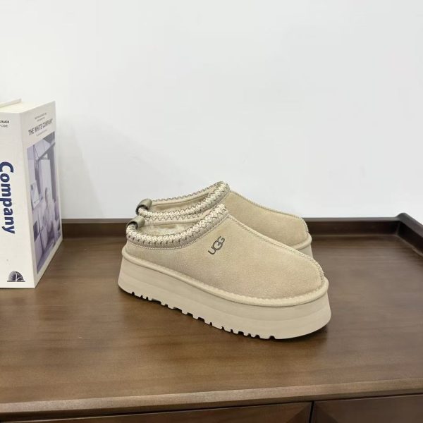 UGG Tazz Slipper