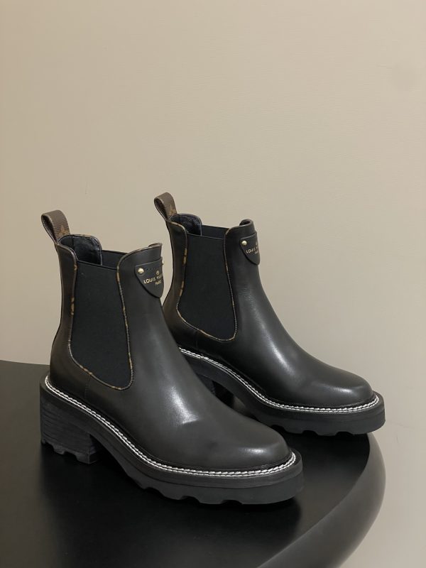 LV Beaubourg Boots