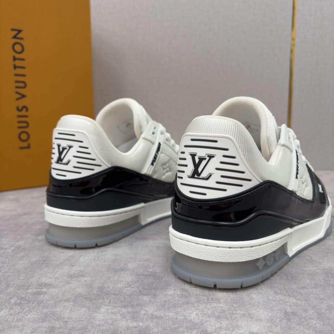 LV Trainer Sneakers Black & White High Quality - Image 7