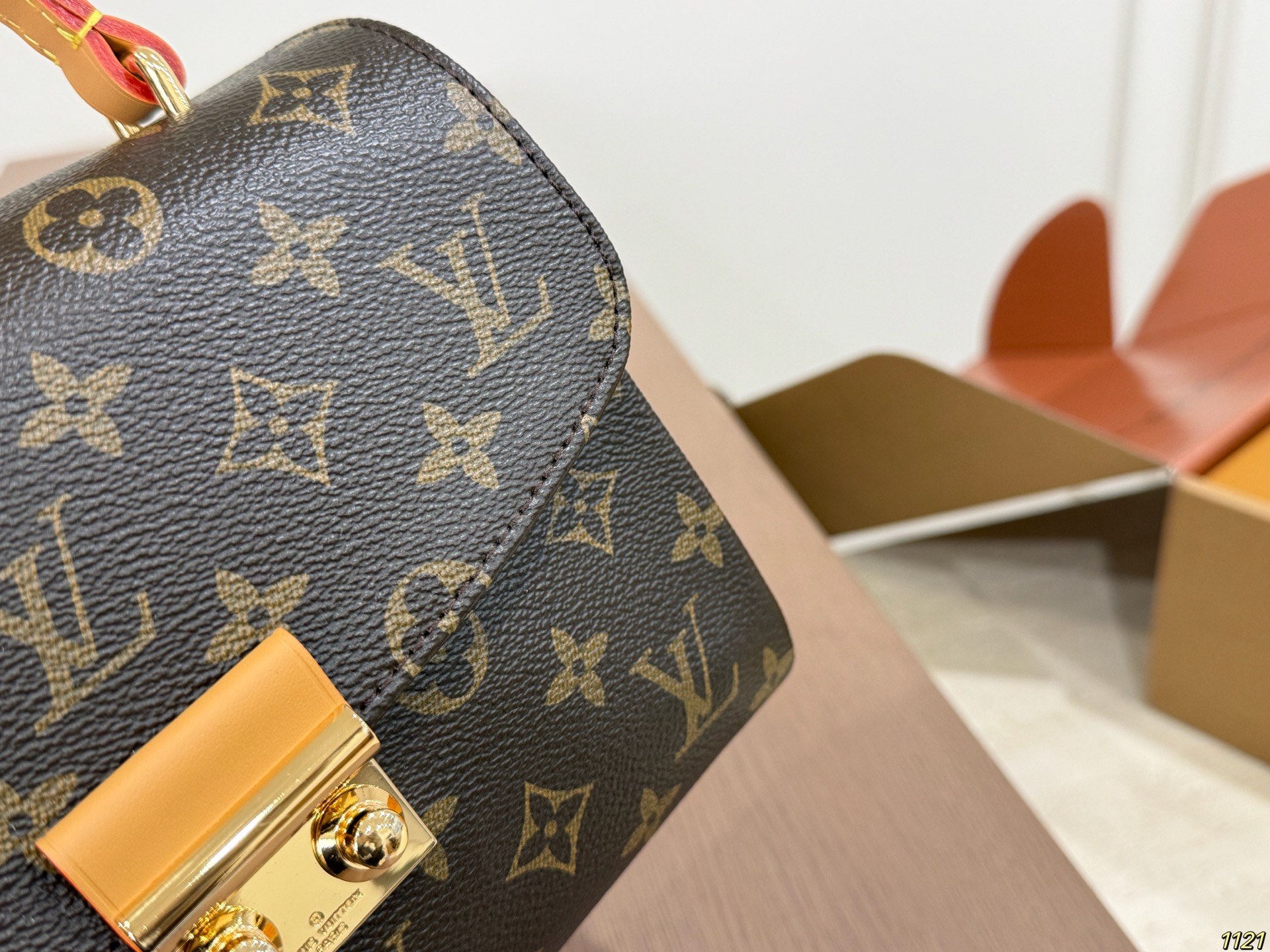 LV Croisette Bag - Image 2