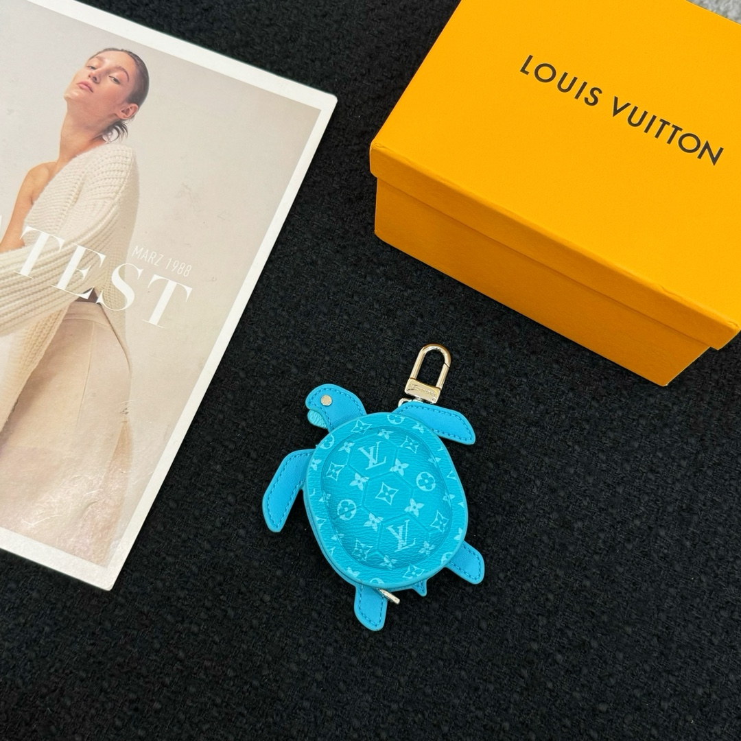 LV Accessories - Image 3