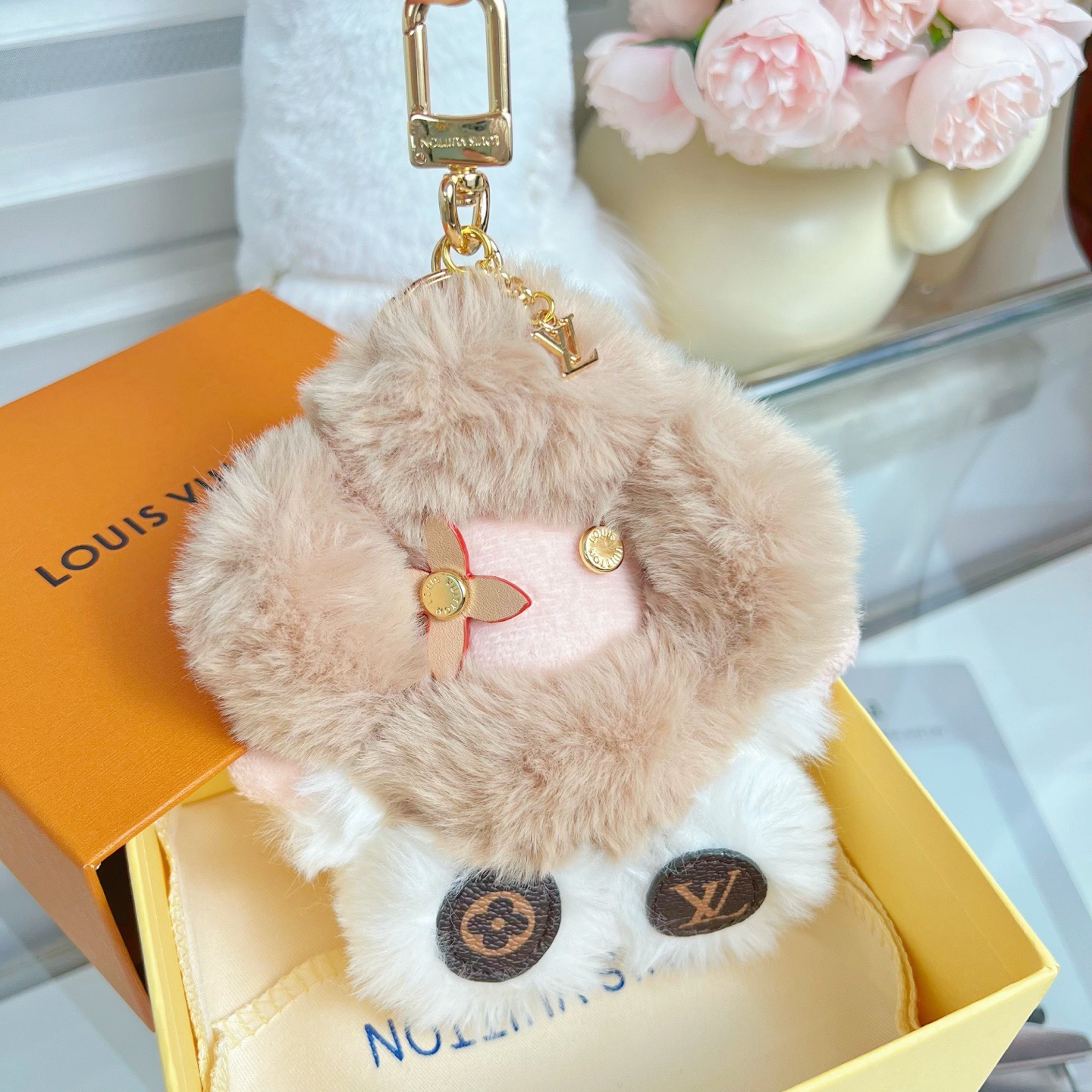 LV Vivienne Bag Chain Keychain - Image 5