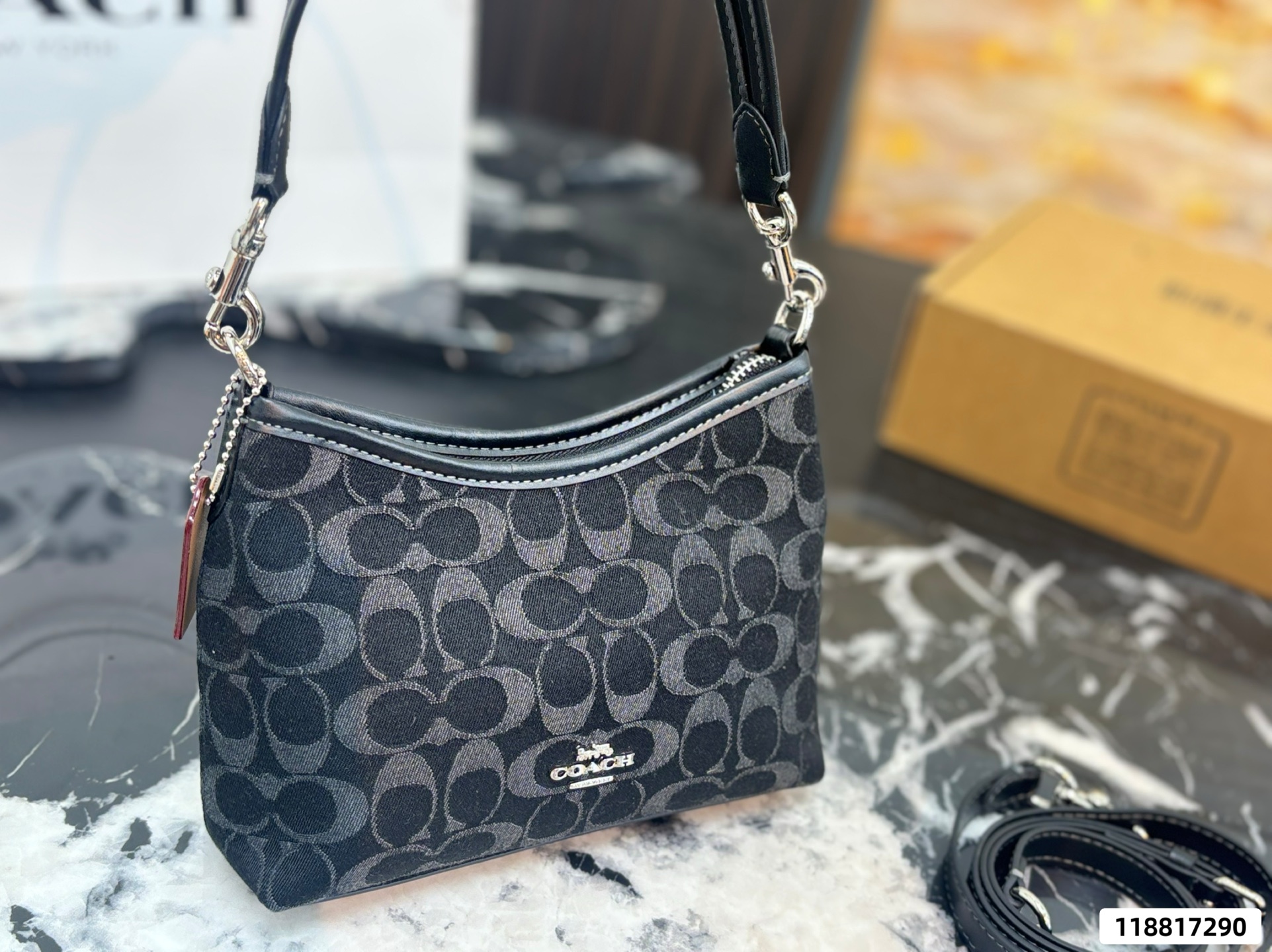 Coach Laurel 19 Tote Bag - Image 2
