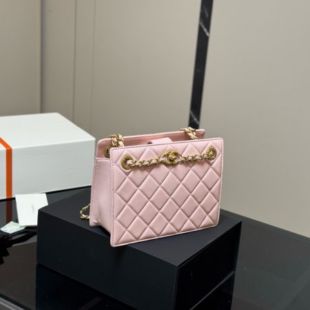 Chanel 24K Shoulder Bag - Image 3