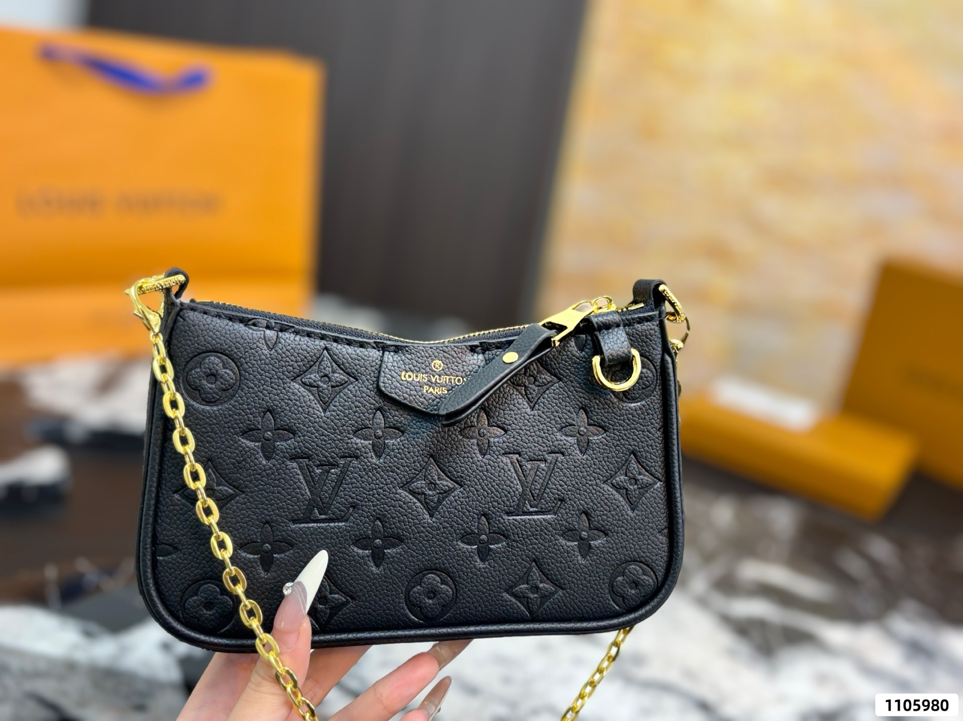 LV's Latest Mahjong Coin Purse - Image 5