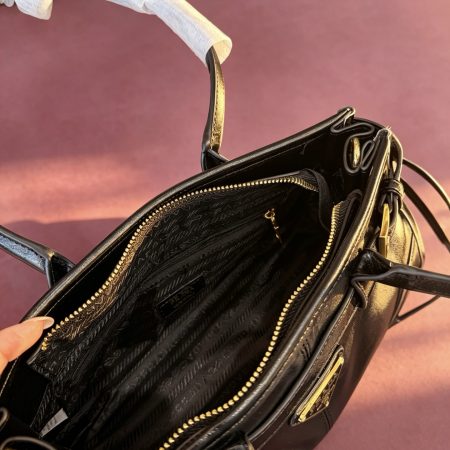 Prada Bonny Medium Handbag - Image 9