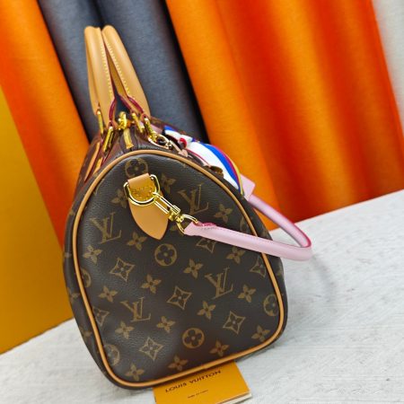 LV Speedy 30 Bag - Image 4
