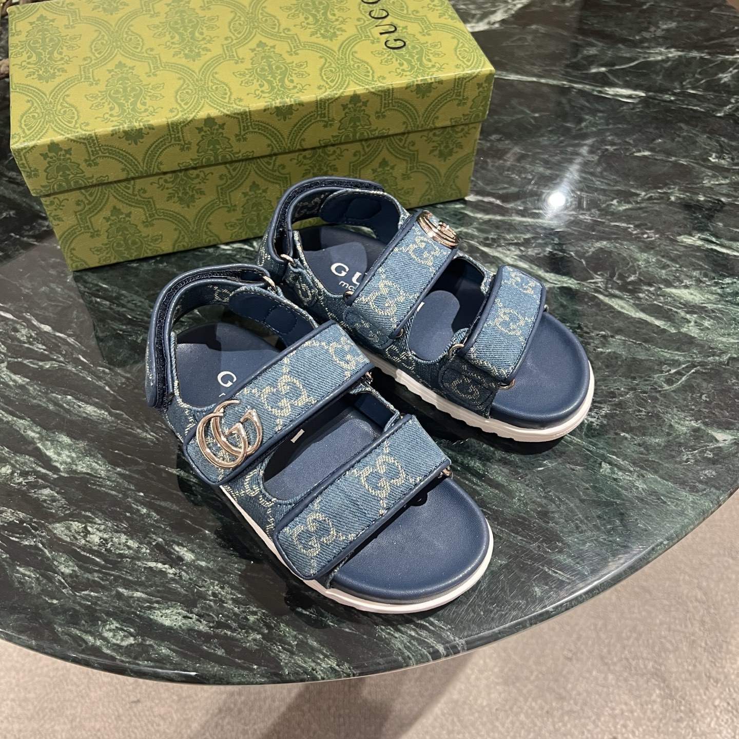 Gucci Children's Sandals - Image 1