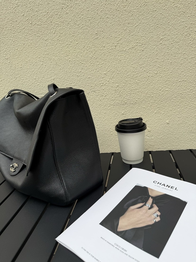 Chanel CF C26S Large Shoulder Bag - Image 5