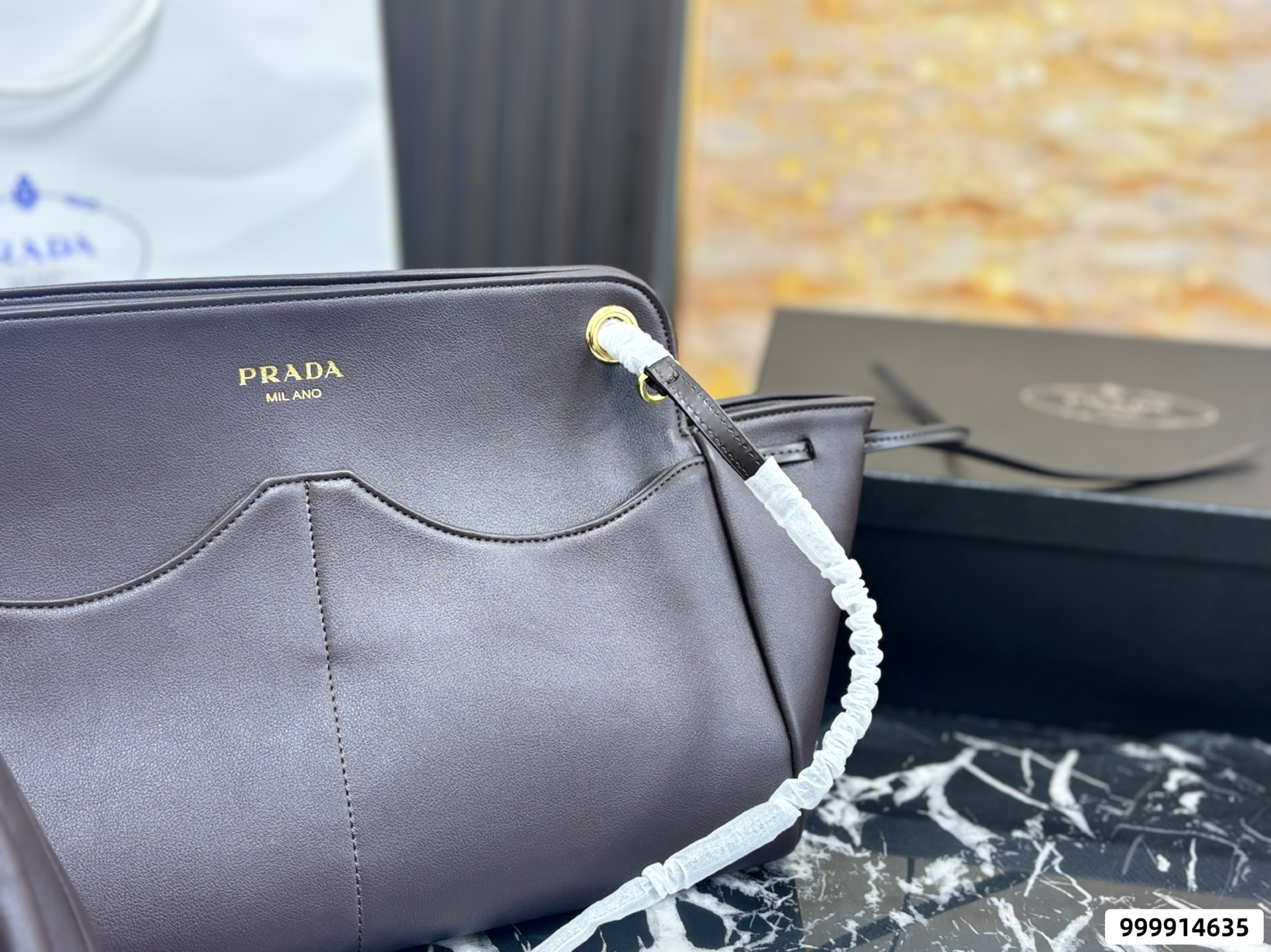 Prada Vitello Daino Handbag - Image 6