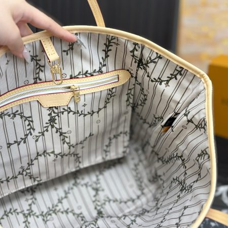 LV Neverfull Tote Bag - Image 10