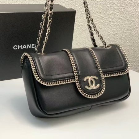 Chanel Rolled Edge CF Chain Bag