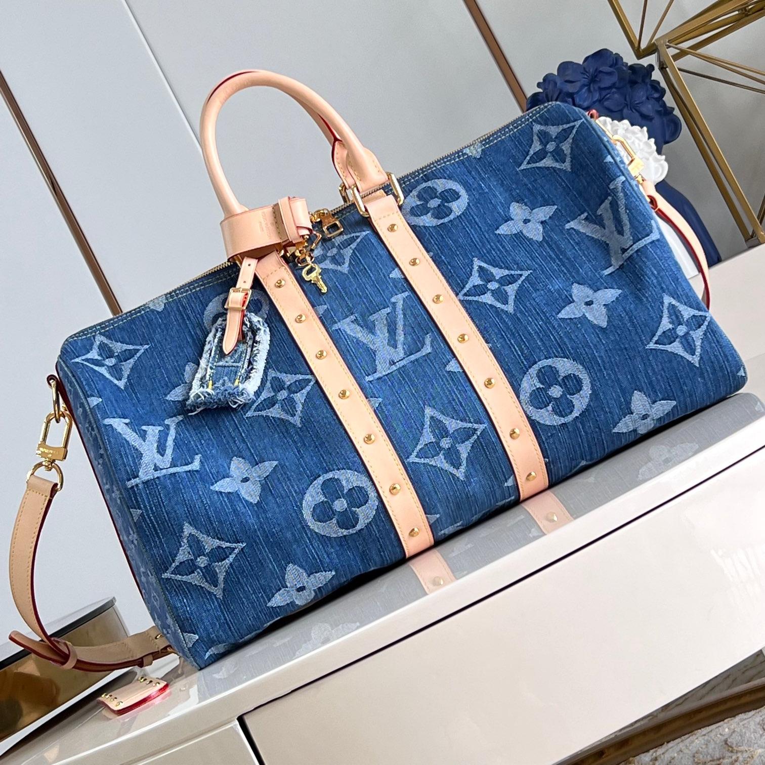 LV Keepall Bandoulière 45 Travel Bag - Image 4