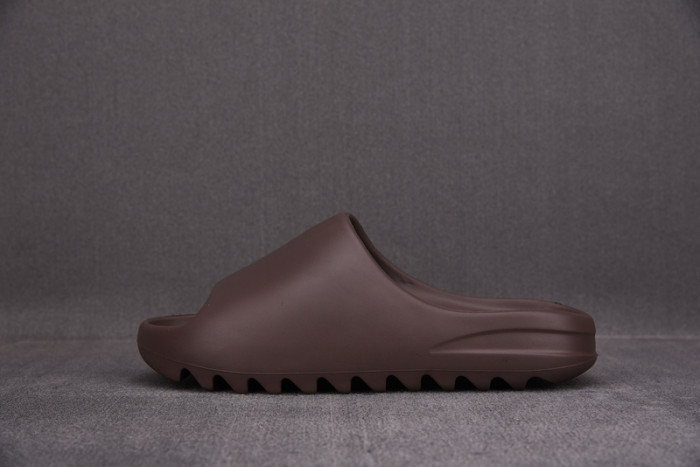 Yeezy Slide Soot G55495 - Image 2
