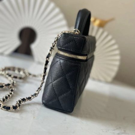 Chanel 25C Vanity / Clutch with Chain - Image 2