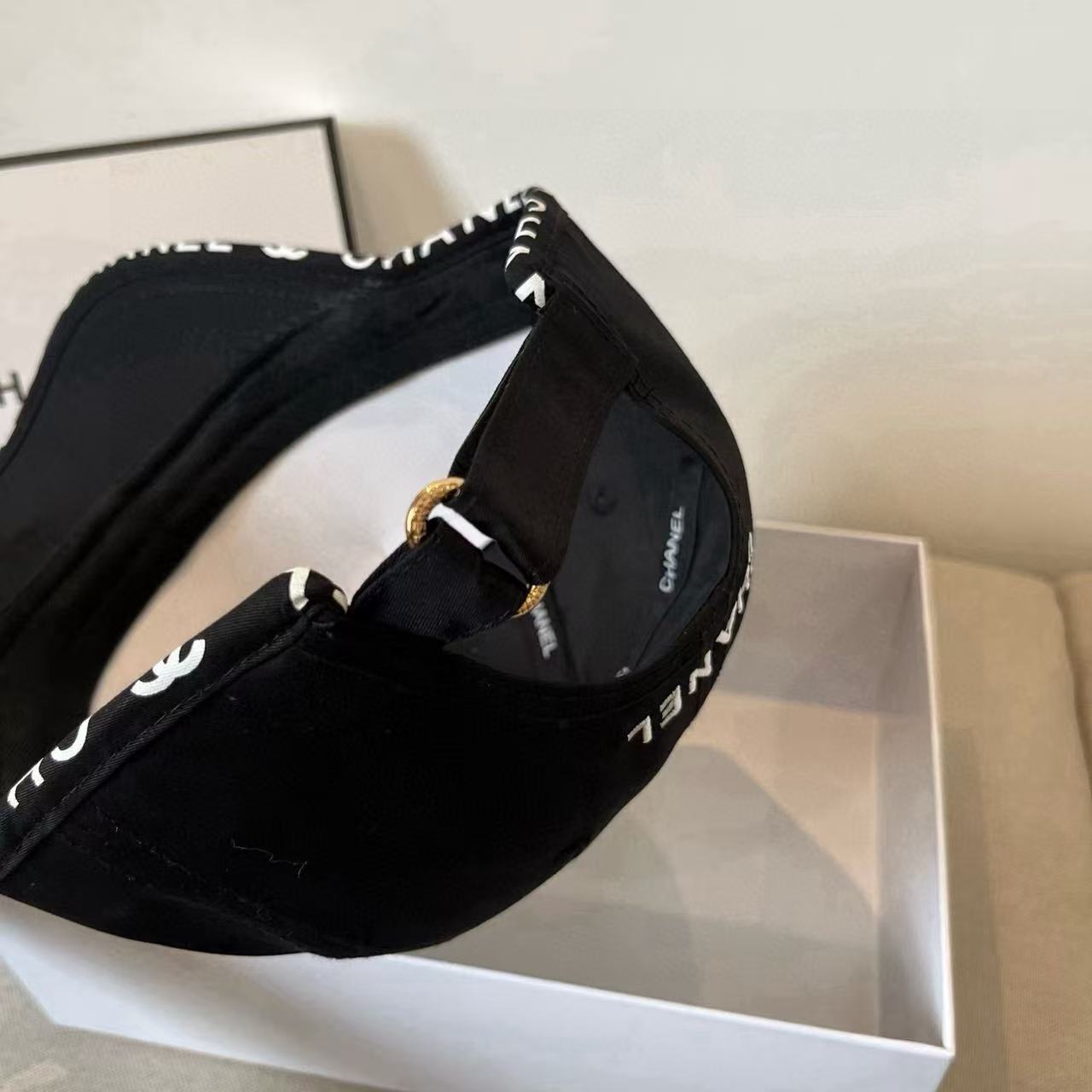 CHANEL Baseball Caps - Image 10