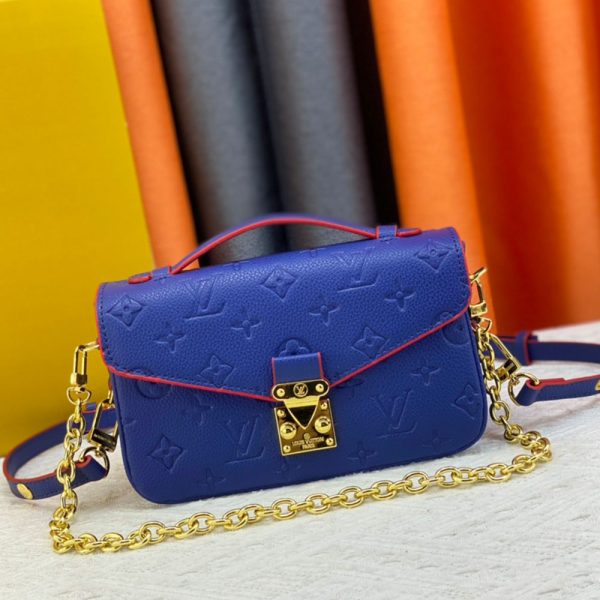 LV Pochette Métis East West