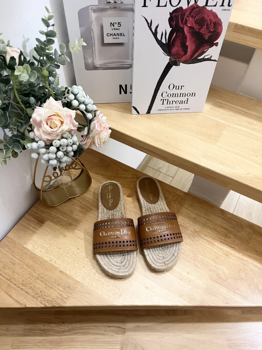 Dior Slipper Sandals Top Quality - Image 10