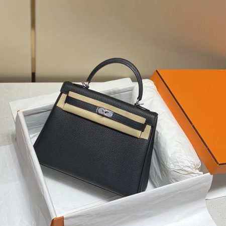 Hermès Kelly 25 black togo leather palladium hardware
