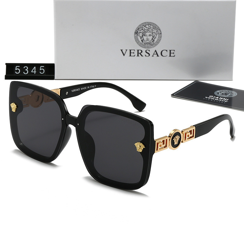 Versace Fashionable Sunglasses - Image 5