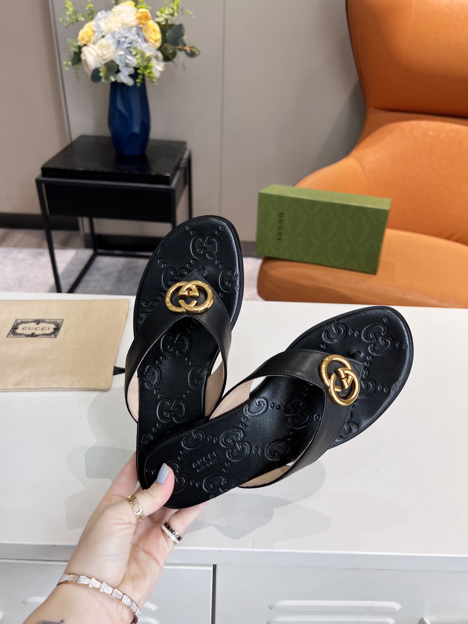 Gucci Interlocking G Thong Sandals - Image 7