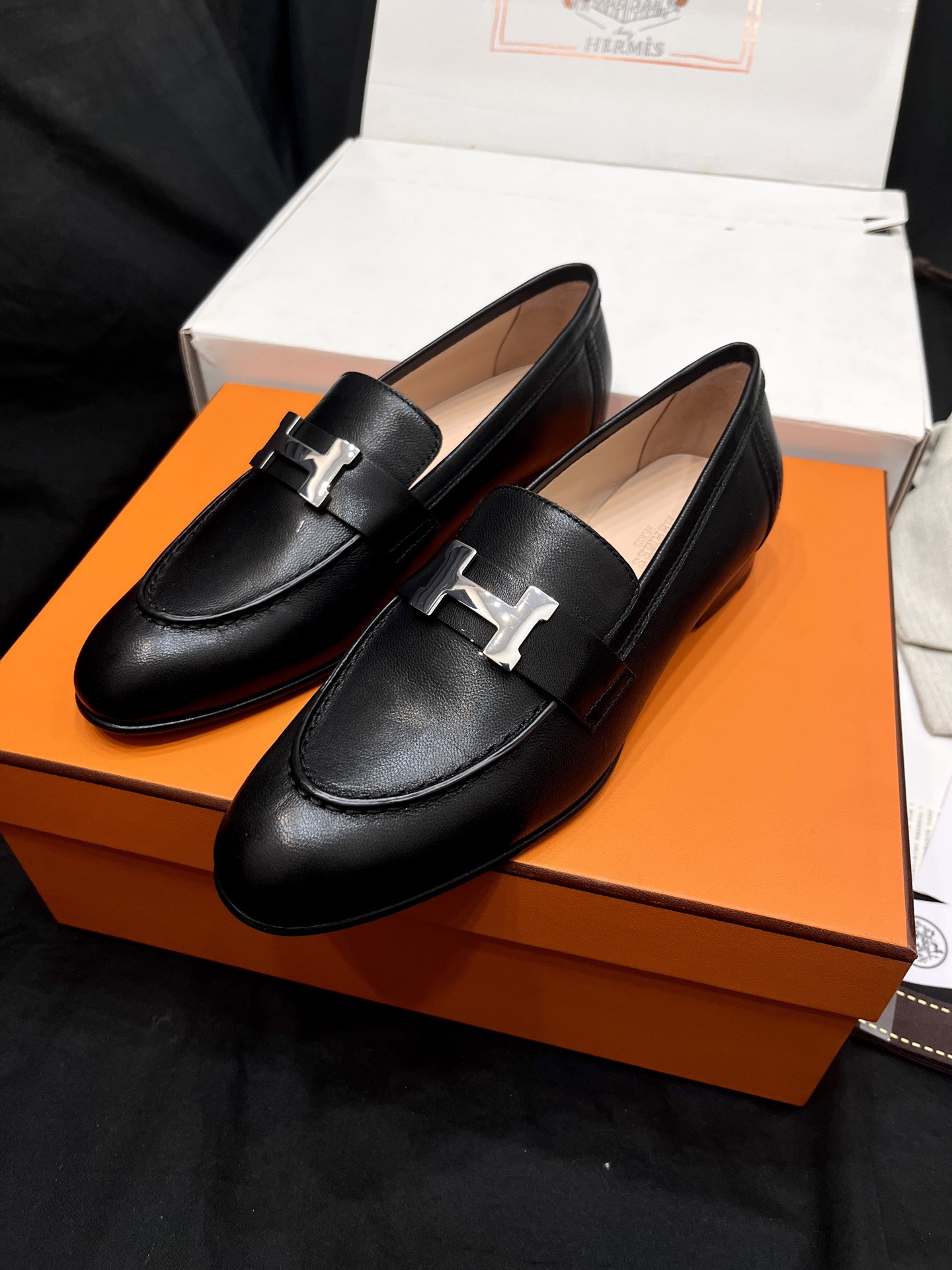 Hermes Men Loafers Top Quality - Image 1
