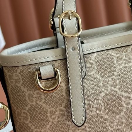 Gucci GG Emblem mini bag - Image 6