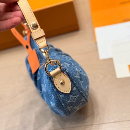 LV Pochette Valley Monogram Denim Bag - Image 10