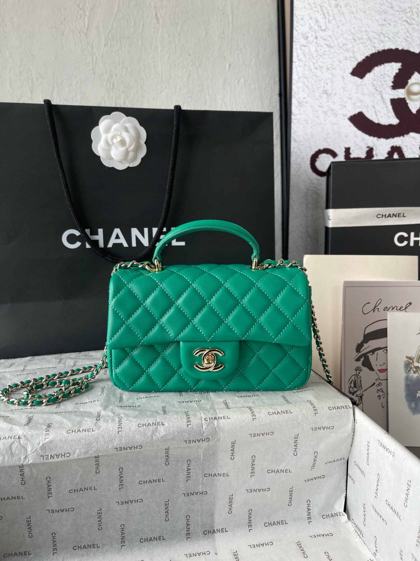 Chanel CF Handbag - Image 11