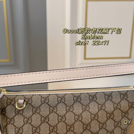 Gucci GG Emblem Small Shoulder Bag - Image 11