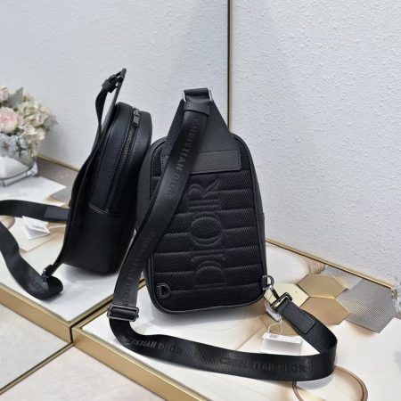 Dior Obilque Designer Bag's for Men - Image 3