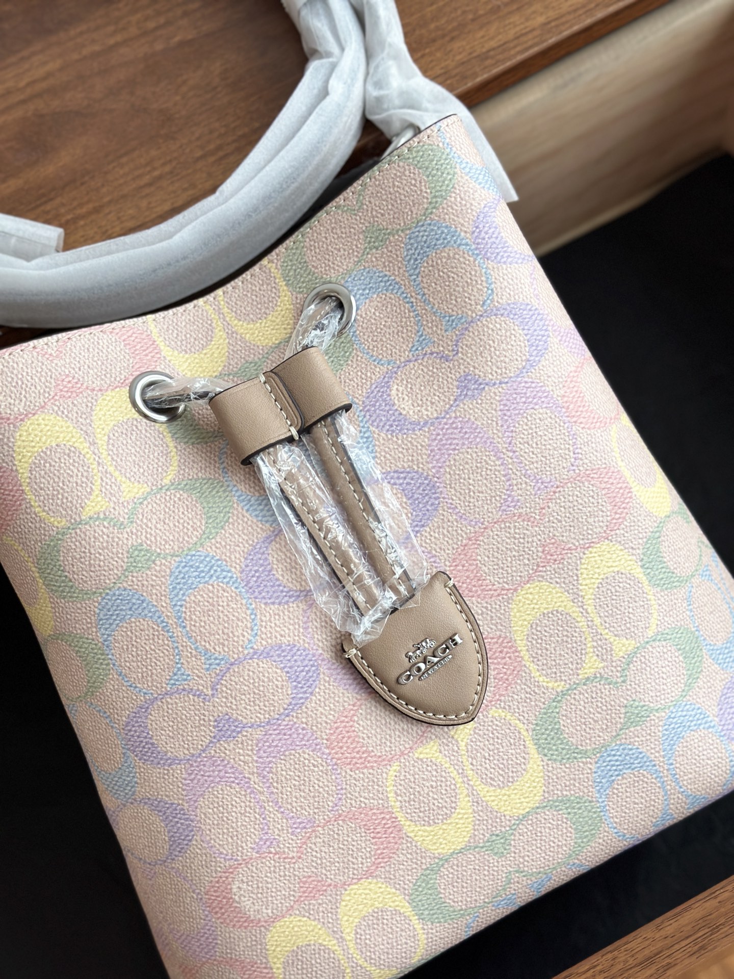Coach Rowan Bucket Bag - Image 3