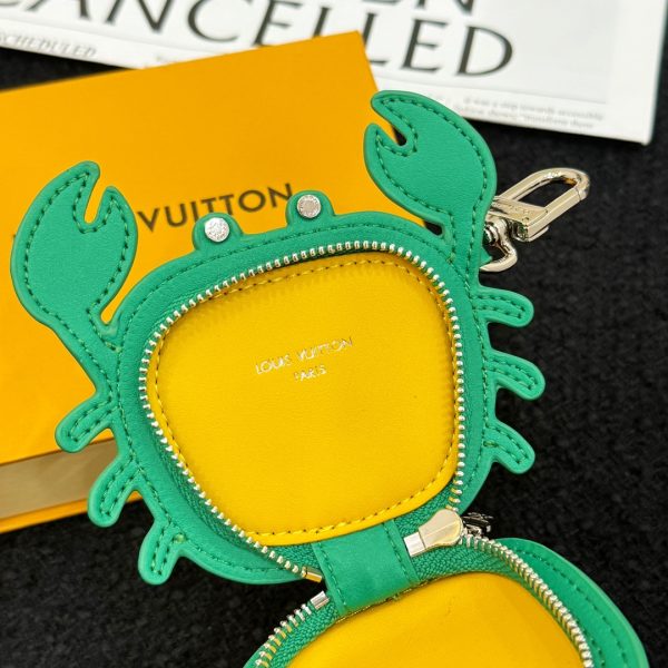 LV  Accessories