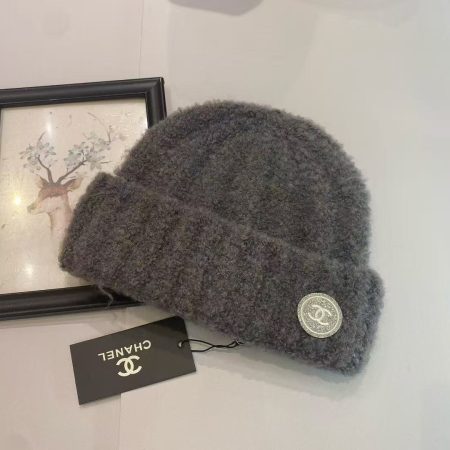 Chanel Fur Hat - Image 4