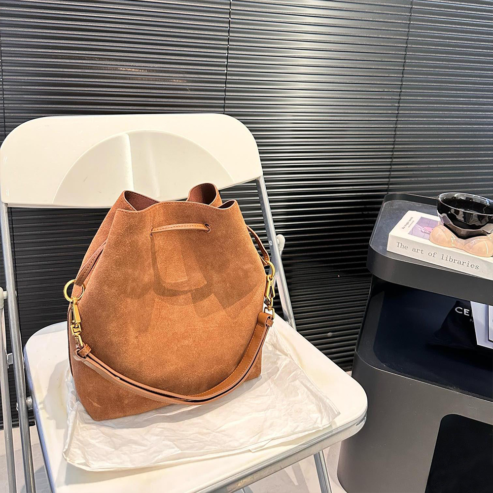 Saint Laurent VSl Paris Vll Hobo Shoulder Bag - Image 7