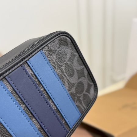 Coach Camera Bag - Image 5