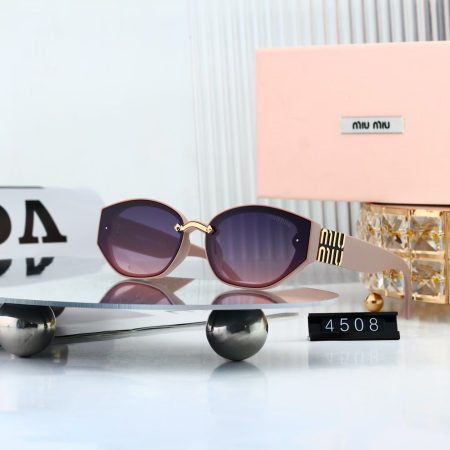 Miu Miu Fashionable Sunglasses - Image 3