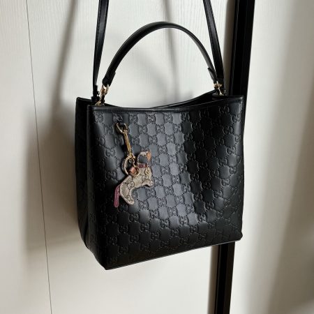 Gucci GG Emblem Medium Bucket Bag Black - Image 5
