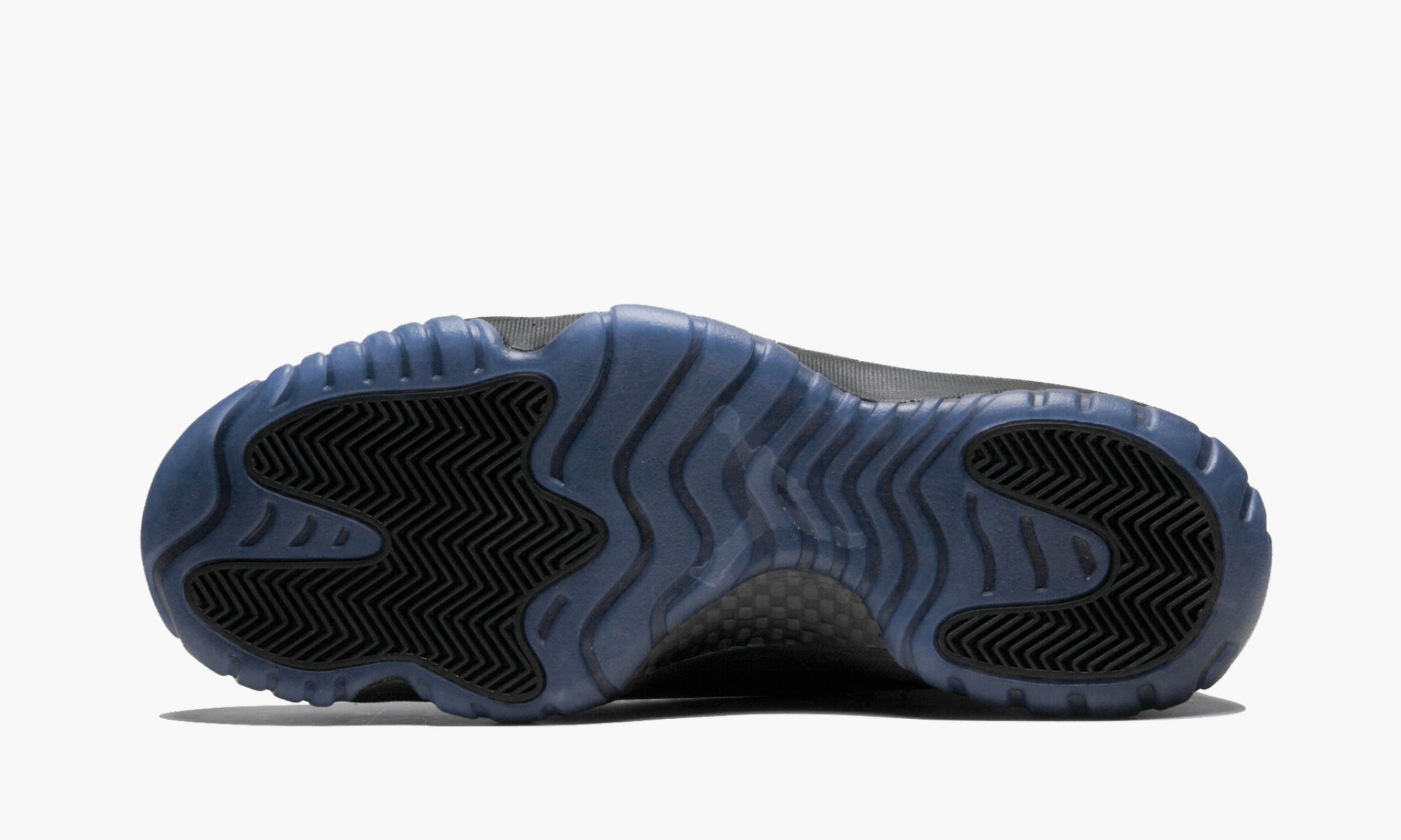 Air Jordan 11 Retro "Cap & Gown" - Image 5
