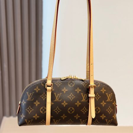 LV Squire East West Monogram Bag - Image 1