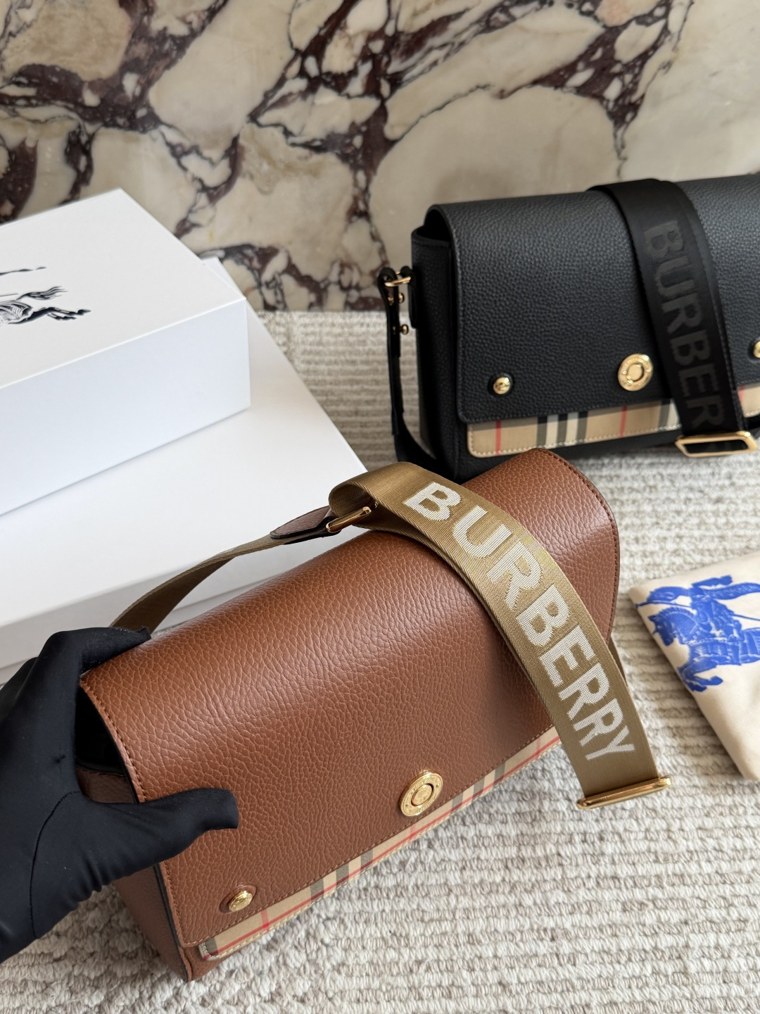 Burberry Vintage Check Note Shoulder Bag - Image 4