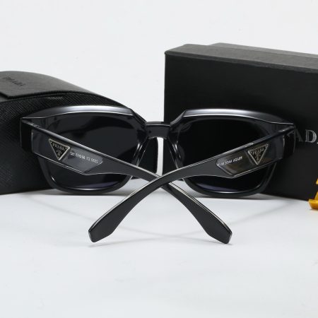 Prada Fashionable Sunglasses - Image 8