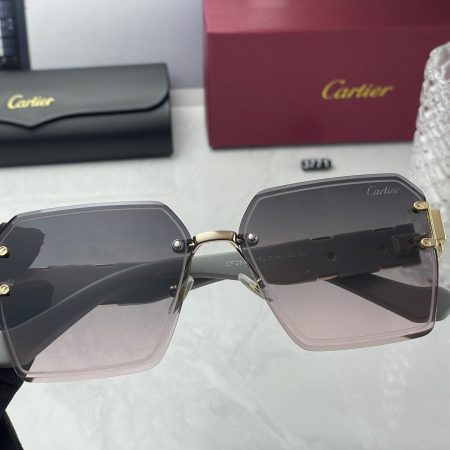 Cartier Fashionable Sunglasses - Image 8