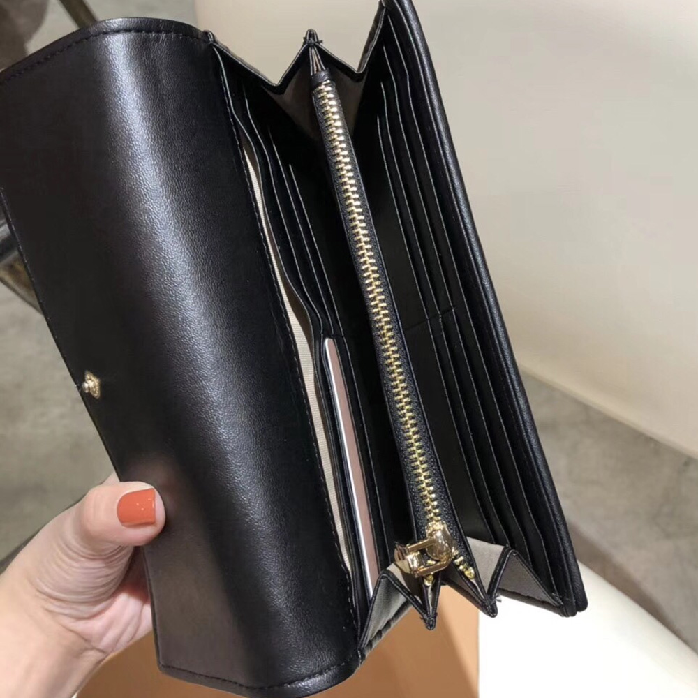 MIU MIU Matelassé Leather Long Wallet - Image 4