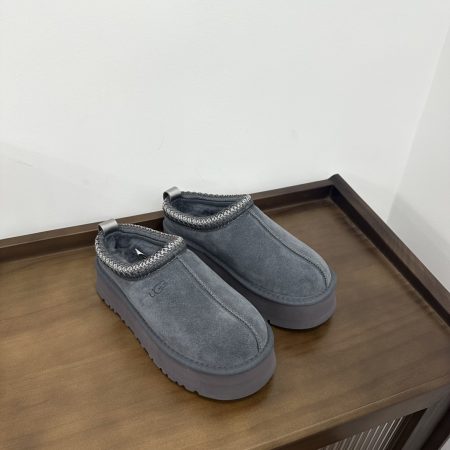 UGG Tazz Slipper