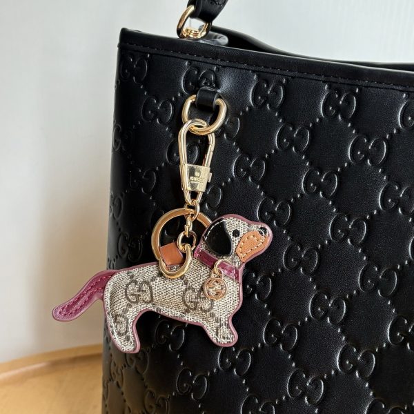 Gucci GG Emblem Medium Bucket Bag Black